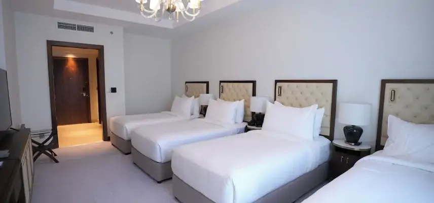 Peninsula Worth Hotel image